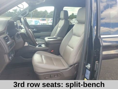 Used 2024 Chevrolet Suburban LT RWD image 16