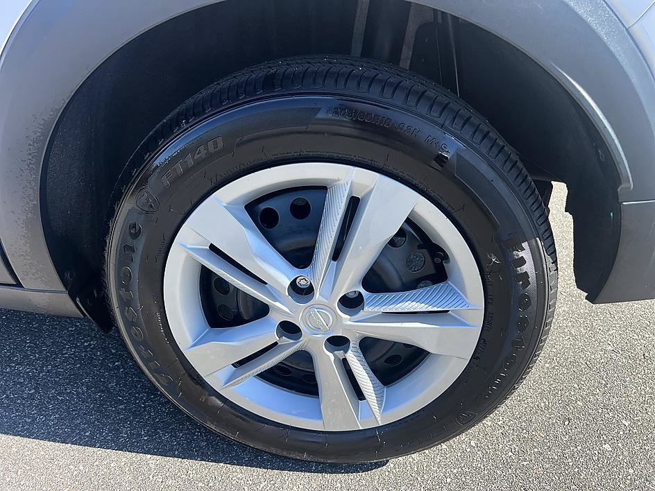 Certified 2025 Nissan Kicks Play S FWD image 10
