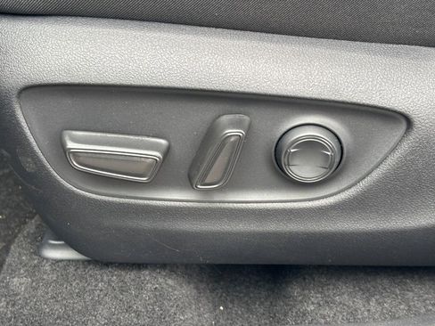 New 2025 Toyota RAV4 XLE image 19