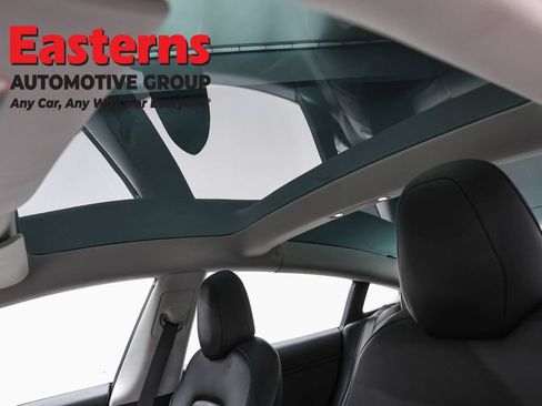 Used 2018 Tesla Model 3 Long Range RWD image 28