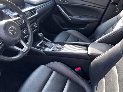 Used 2017 MAZDA MAZDA6 Touring w/ Touring Premium Package image 4