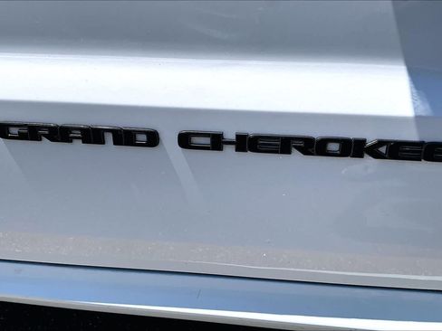 Used 2019 Jeep Grand Cherokee High Altitude AWD/4WD image 33
