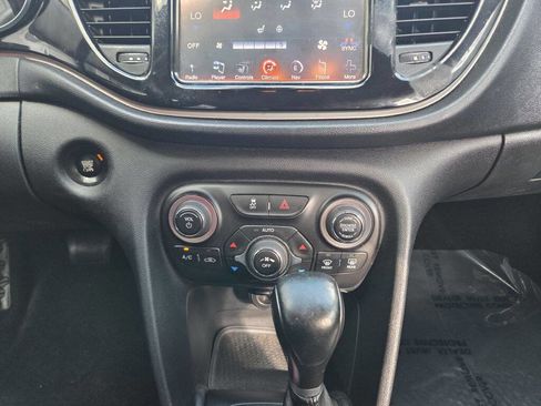 Used 2014 Dodge Dart Limited w/ Technology Group image 31