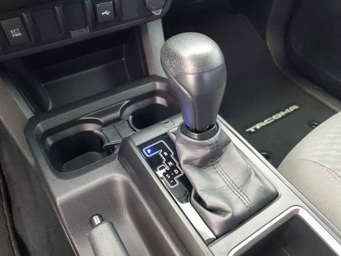 Used 2022 Toyota Tacoma SR RWD image 26
