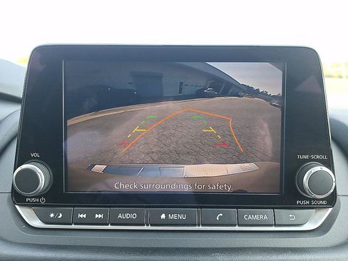 Certified 2025 Nissan Rogue SV AWD/4WD image 15