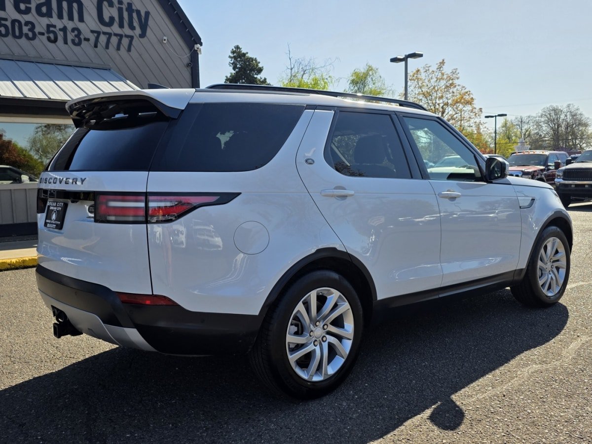 Used 2019 Land Rover Discovery HSE AWD/4WD image 4
