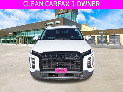 Used 2023 Hyundai Palisade Limited w/ Winter Package image 2