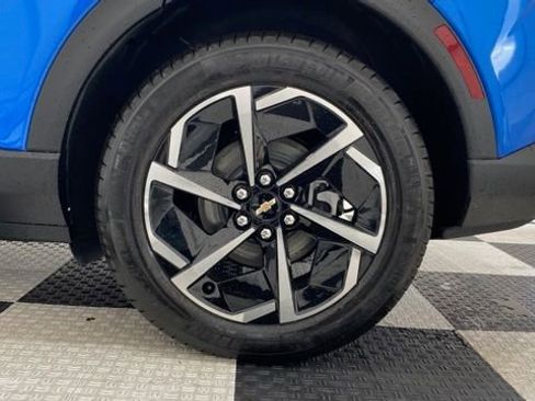 New 2026 Chevrolet Equinox EV LT image 10