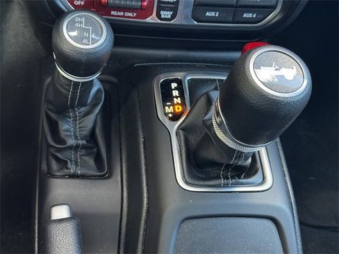 Certified 2024 Jeep Wrangler Unlimited Rubicon image 38