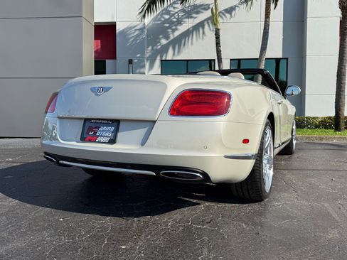 Used 2015 Bentley Continental GT image 18