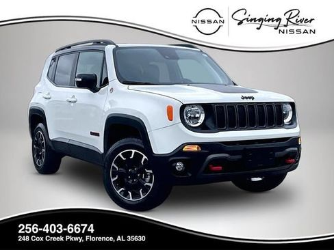 Used 2023 Jeep Renegade Trailhawk AWD/4WD image 1