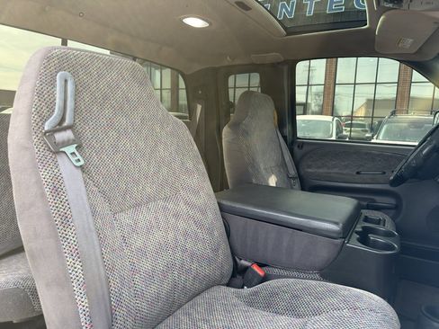 Used 2001 Dodge Ram 2500 Truck ST image 31