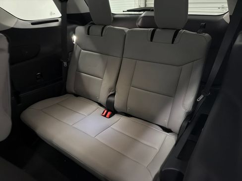 New 2026 Ford Explorer Active w/ Active Comfort Package RWD image 15