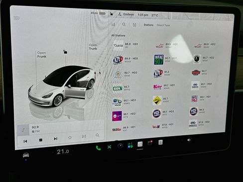 Used 2023 Tesla Model 3 Standard Range RWD image 19