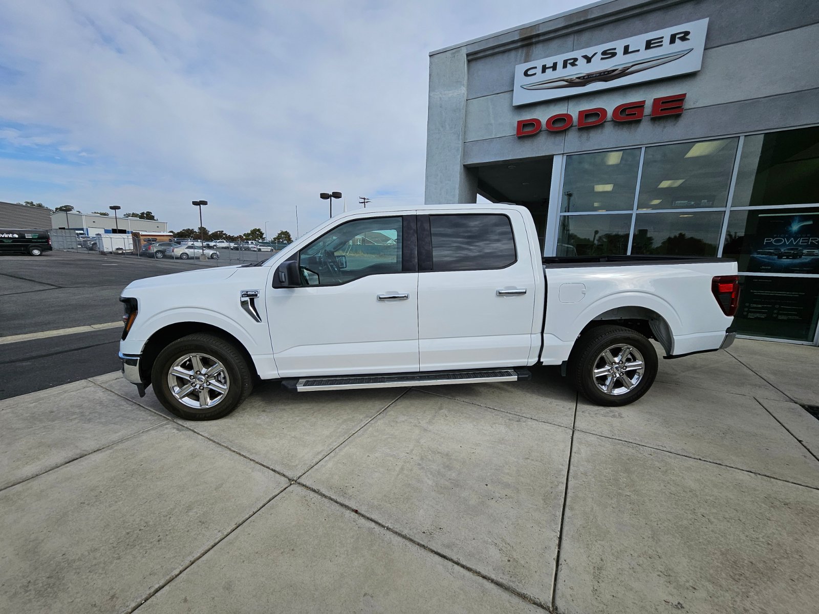 Used 2025 Ford F150 XLT w/ Equipment Group 301A Standard RWD image 4