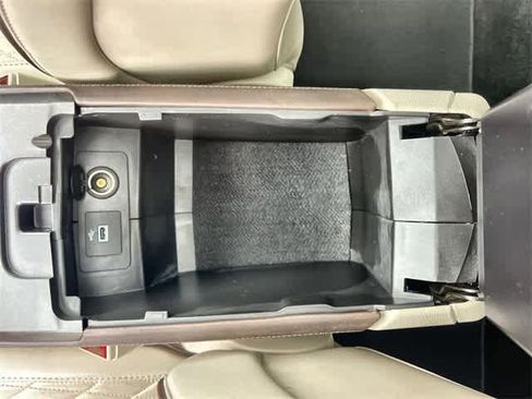 Used 2017 Ford Fusion Platinum image 27