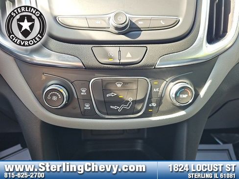 Used 2022 Chevrolet Equinox LS image 14