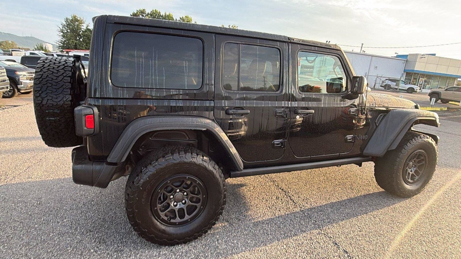 Used 2023 Jeep Wrangler Unlimited Sport AWD/4WD image 8