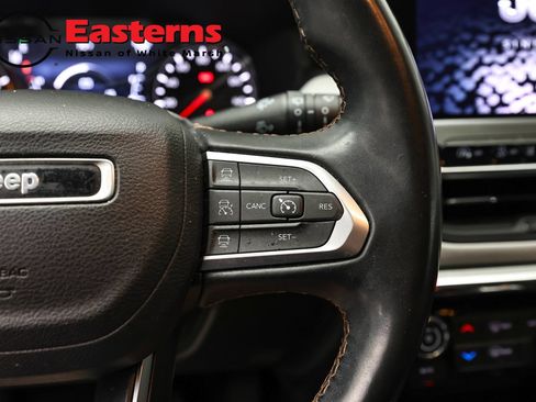 Used 2022 Jeep Compass Limited AWD/4WD image 16