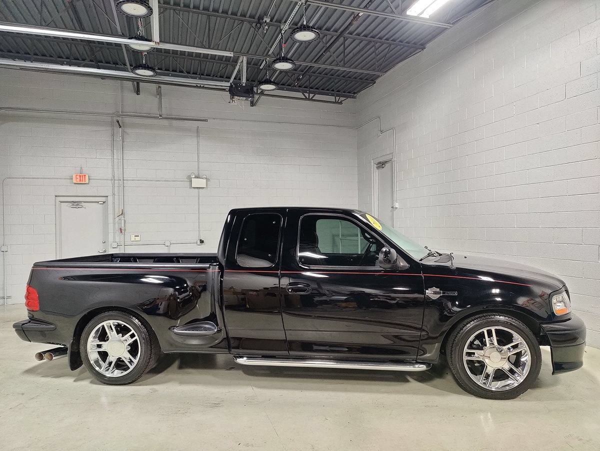 Used 2000 Ford F150 Harley-Davidson RWD image 7