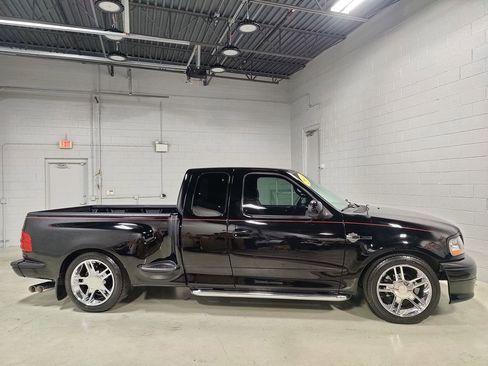 Used 2000 Ford F150 Harley-Davidson RWD image 7