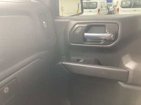 Used 2022 Chevrolet Silverado 1500 Custom image 15