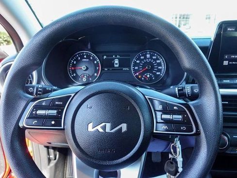 Used 2023 Kia Forte LXS w/ LXS Technology Package image 12