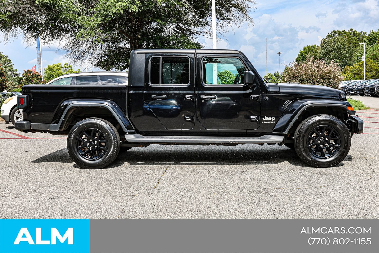 Used 2023 Jeep Gladiator Overland AWD/4WD image 10