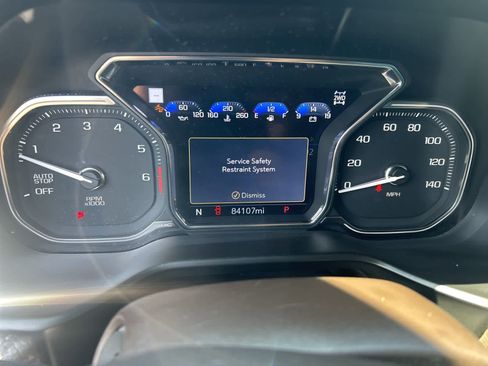 Used 2021 GMC Yukon Denali w/ Denali Premium Package AWD/4WD image 2