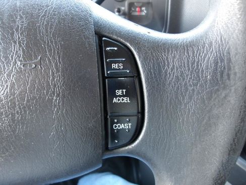 Used 2013 Ford E-150 and Econoline 150 w/ Commercial Cargo Van Pkg RWD image 15