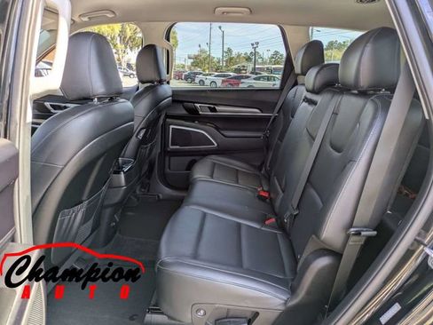 Used 2020 Kia Telluride LX image 18