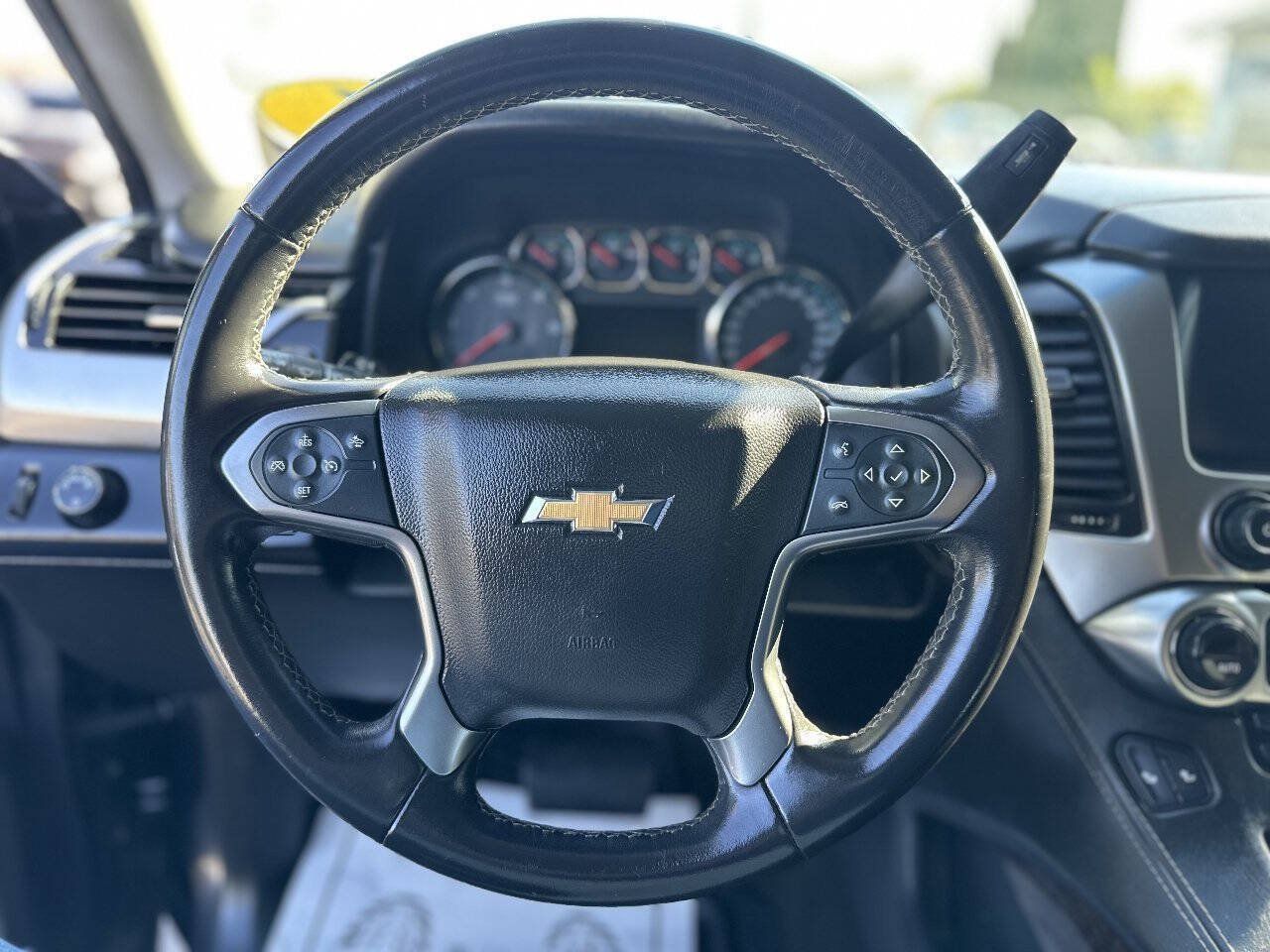 Used 2015 Chevrolet Tahoe LT RWD image 12