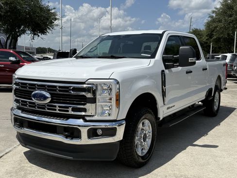 Used 2025 Ford F250 XLT AWD/4WD image 9