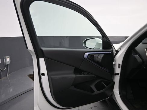 Used 2025 BMW X3 xDrive30i w/ Premium Package image 5