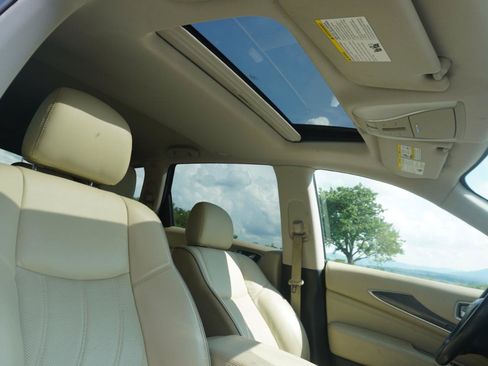 Used 2019 INFINITI QX60 Luxe w/ Essential Package AWD/4WD image 15