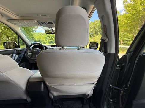 Used 2015 Subaru Forester 2.5i Premium w/ All-Weather Package AWD/4WD image 37
