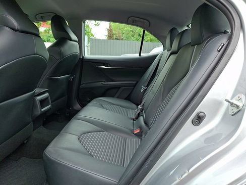 Certified 2021 Toyota Camry SE w/ Convenience Package FWD image 10