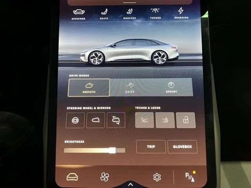 Used 2024 Lucid Air Touring image 31