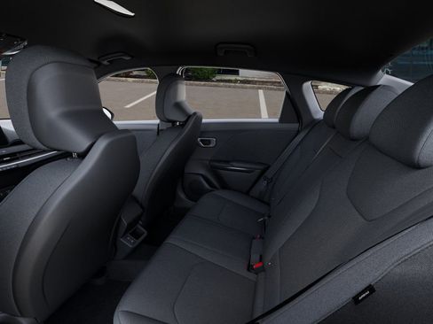 New 2026 Kia K4 LX image 18