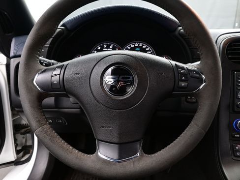 Used 2013 Chevrolet Corvette 427 w/ 1SC Preferred Equipment Group image 19