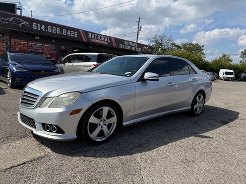 Used 2010 Mercedes-Benz E 350 4MATIC Sedan image 1