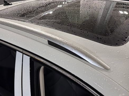 New 2026 Volkswagen Tiguan SE image 7