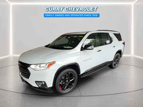 Used 2020 Chevrolet Traverse Premier w/ Redline Edition AWD/4WD image 6