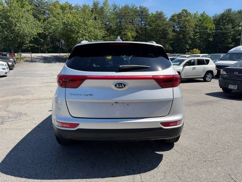 Used 2019 Kia Sportage LX w/ Option Group 017 FWD image 4