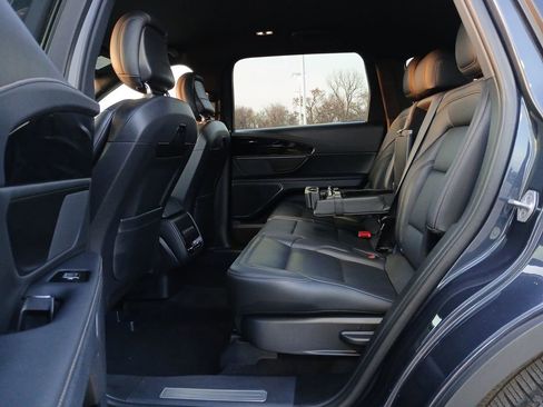 Used 2024 Lincoln Nautilus Premier w/ Jet Appearance Package image 26