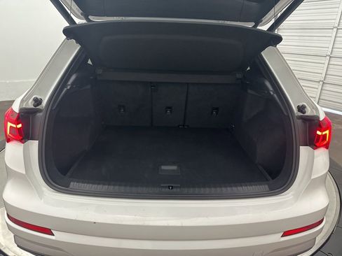 Used 2020 Audi Q3 2.0T Premium image 24