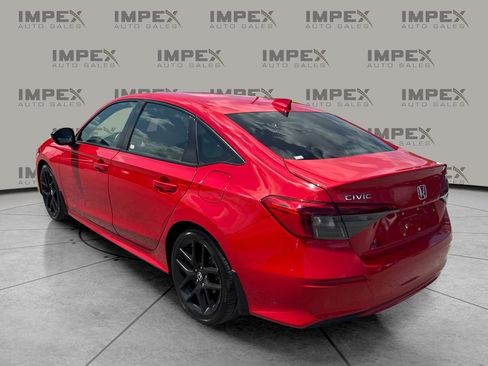 Used 2023 Honda Civic Sport image 2