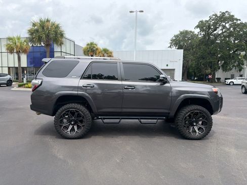 Used 2023 Toyota 4Runner SR5 Premium w/ Moonroof Package AWD/4WD image 23