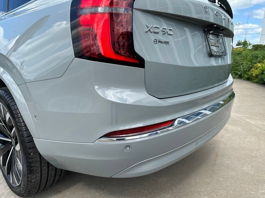 Certified 2026 Volvo XC90 B6 Plus AWD/4WD image 18