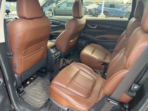 Used 2023 Subaru Ascent Touring w/ Popular Package #2A image 17